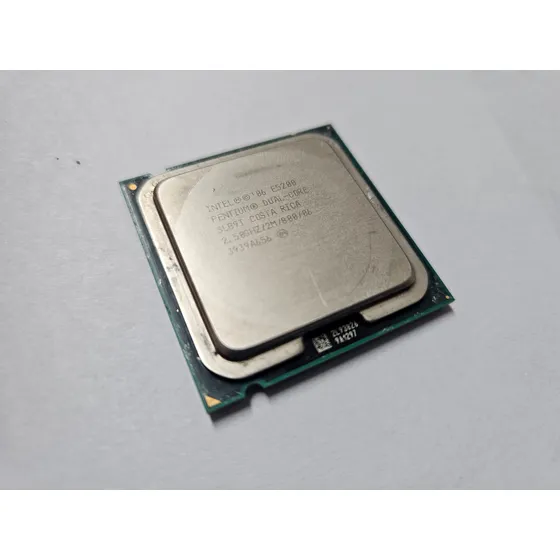 Procesador Intel Dual Core E5200 2.5ghz/2m/800/06  Lga775