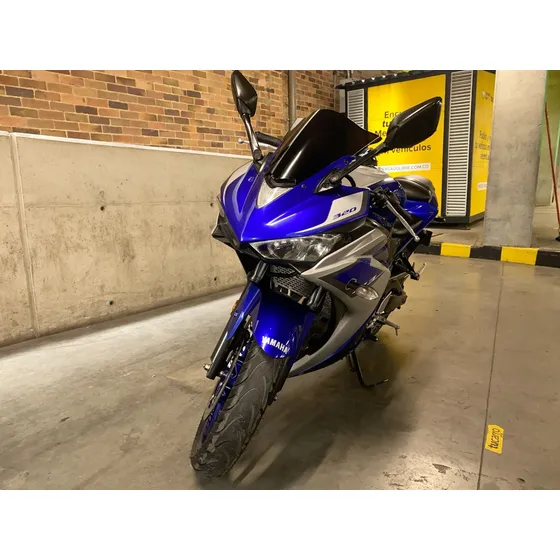 Yamaha R3 