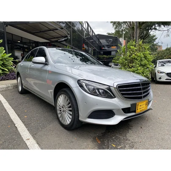 Mercedes-benz Clase C 200 2.0 Cgi Exclusive At 2015