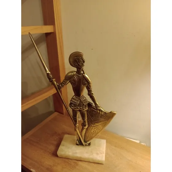 Antigua Estatuilla De Bronce Don Quijote De La Mancha. Impec