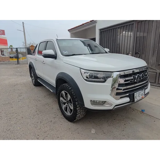Jac T8 Frison