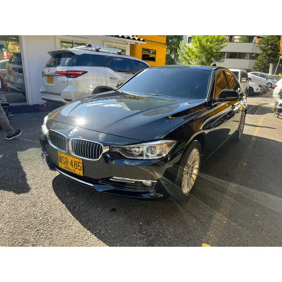 Bmw 320i 2.0 320i F30 Luxury Line Plus