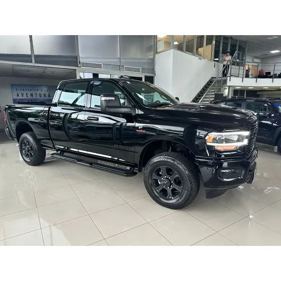 Ram 2500 6.7 Laramie Night Edition At6 350cv 4x4
