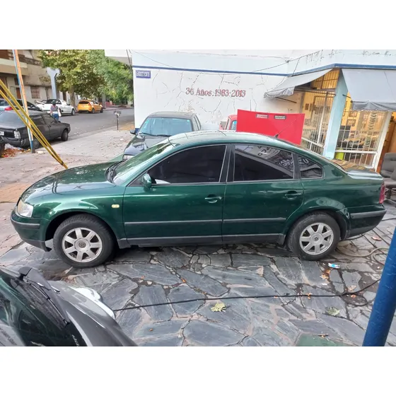 Volkswagen Passat 1.9 Tdi