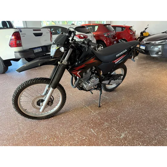 Honda Tornado 250 2024