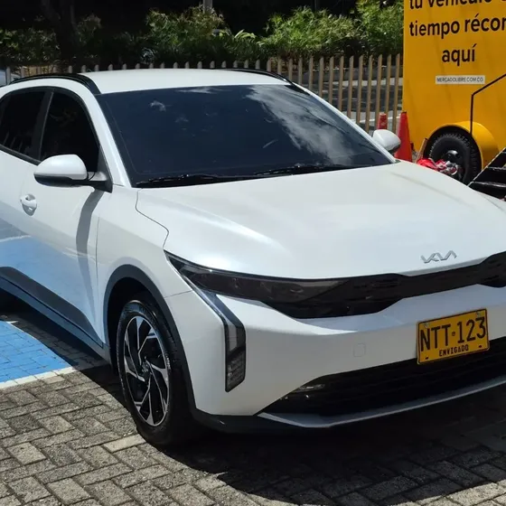 Kia K3 Cross 2025 1.6 Zenith At 4x2