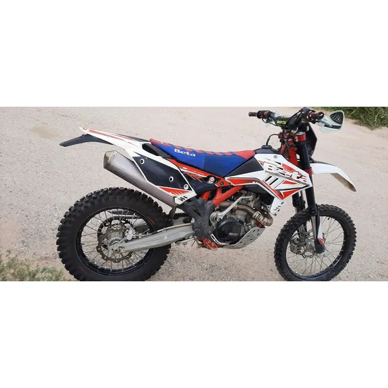 Versión Factory Race