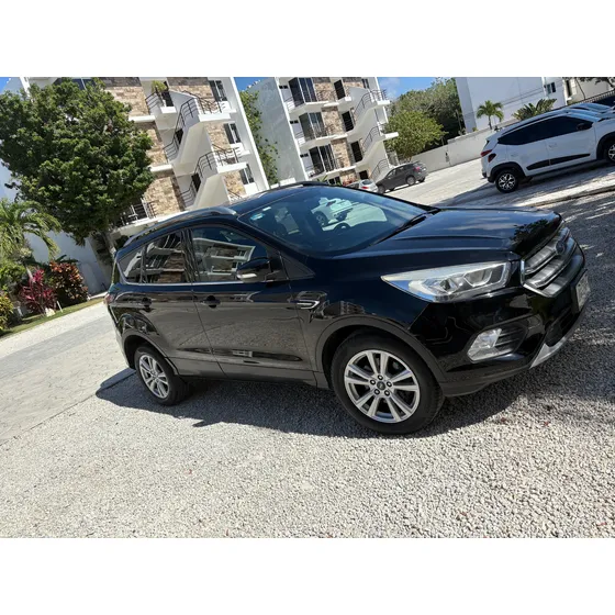 Ford Escape 2.5 S Plus At