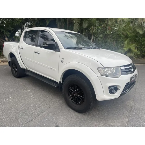 Mitsubishi L200 3.2 Triton Hpe Cab. Dupla 4x4 Aut. 4p