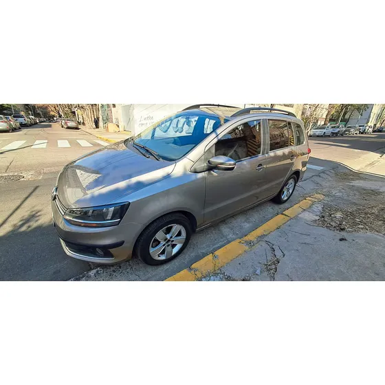Volkswagen Suran 1.6 Comfortline 101cv