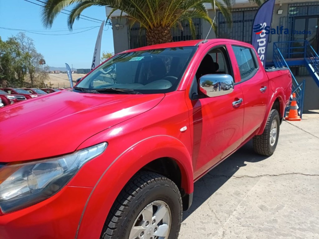 Mitsubishi L200 L 200 Katana D/c 2.4 Tdi Mt Crt 4x4