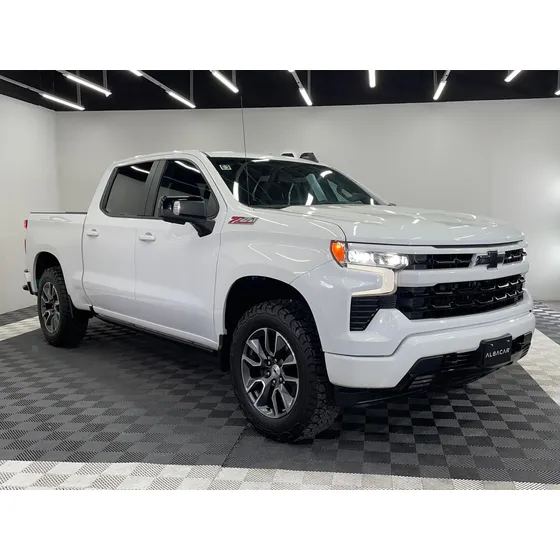 Chevrolet Cheyenne 5.3 V8 Rst Doble Cabina 4x4 At