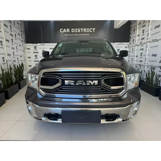 Ram 1500 5.7 Laramie At8 4x4