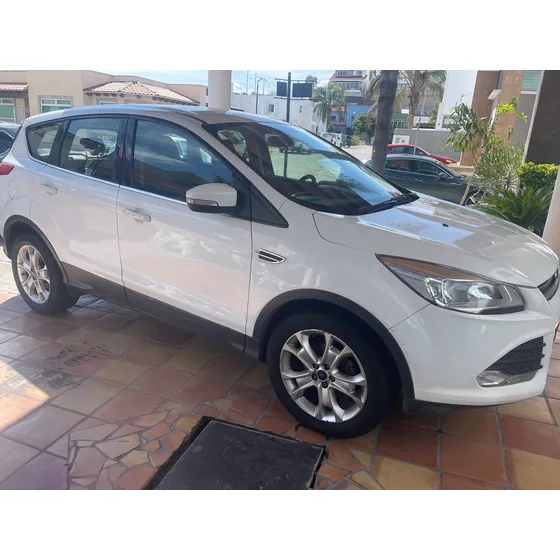 Ford Escape 2.5 S Plus At