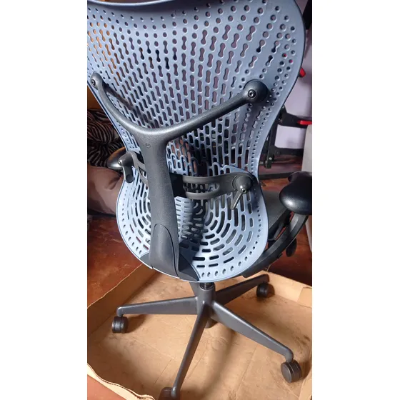 Silla Herman Miller Mirra 1
