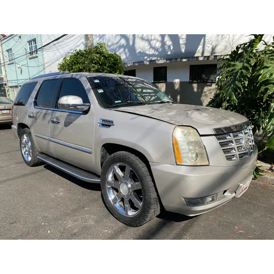 Cadillac Escalade 6.2 Paq A Confort 4x2 At