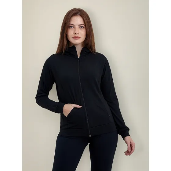 Campera De Modal Lisa Cuello Alto Con Cierre