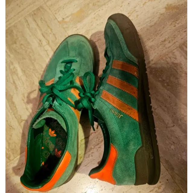 adidas Jeans