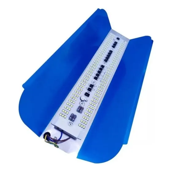 Reflector Liviano Lampara Led 200w Multivoltaje Y 110v 