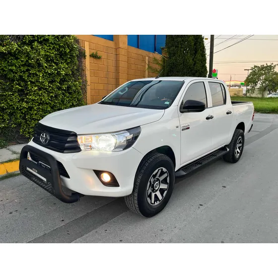 Toyota Hilux 2.8 Tdi Cabina Doble At