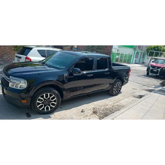 Ford Maverick Lariat