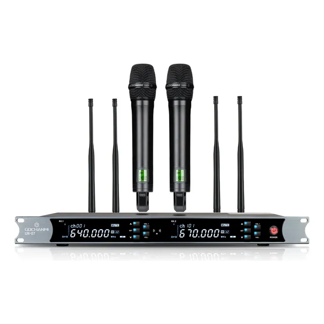 Microfonos Gc Ur07 2 Canales 4 Antenas Inalambricos Sistema Color Negro