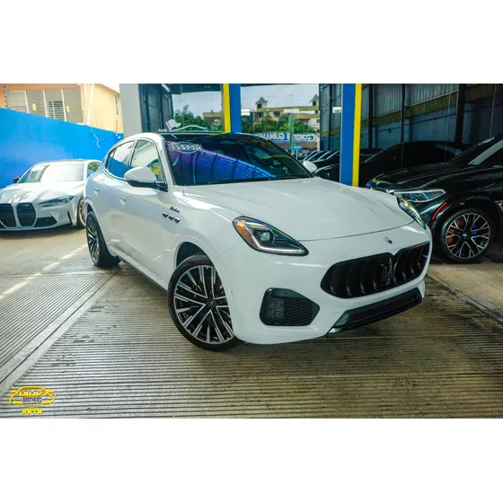 Maserati Grecale Modena Americana