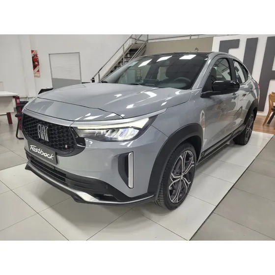 Fiat Fastback 1.3 T270 At6