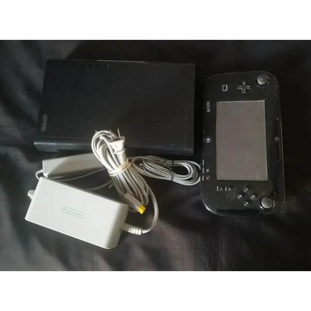 Consola Nintendo Wii U Negro 32gb + Cables + Varios Juegos