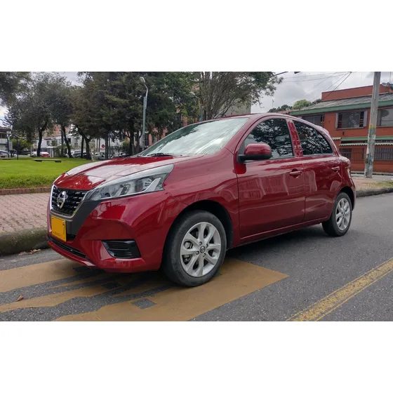 Nissan March 1.6 Sense