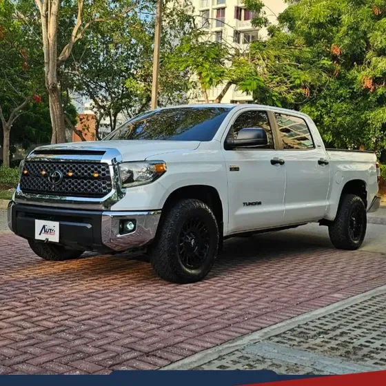 Toyota Tundra 2021 5.7 Crewmax Platinum