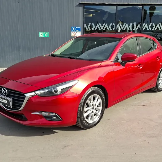 Mazda Mazda 3 2017 2.0 Skyactiv-g V Auto Sport 2017 en Independencia - RM (Metropolitana) usado