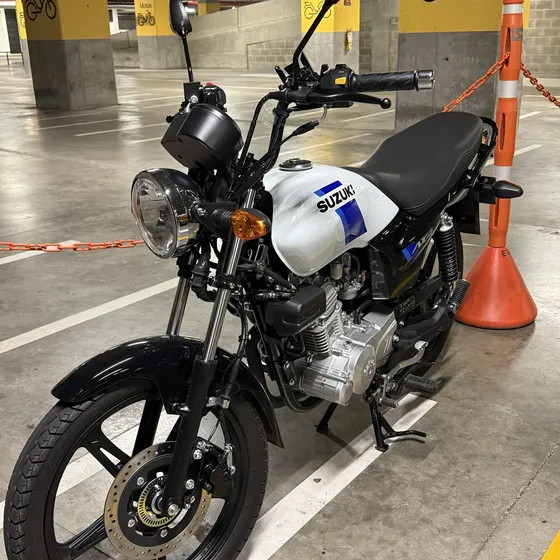 Suzuki Ax4 Abs 115 Blanca
