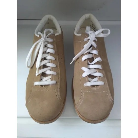 Zapatos De Boliche Y Bola De Bowling