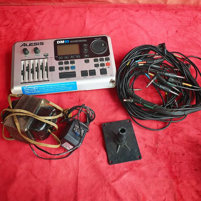 Módulo De Batería Eléctrica Alesis Dm10 Gris