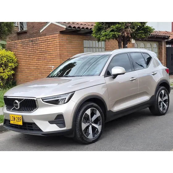 Volvo Xc40 2023 2.0 Hibrid B4