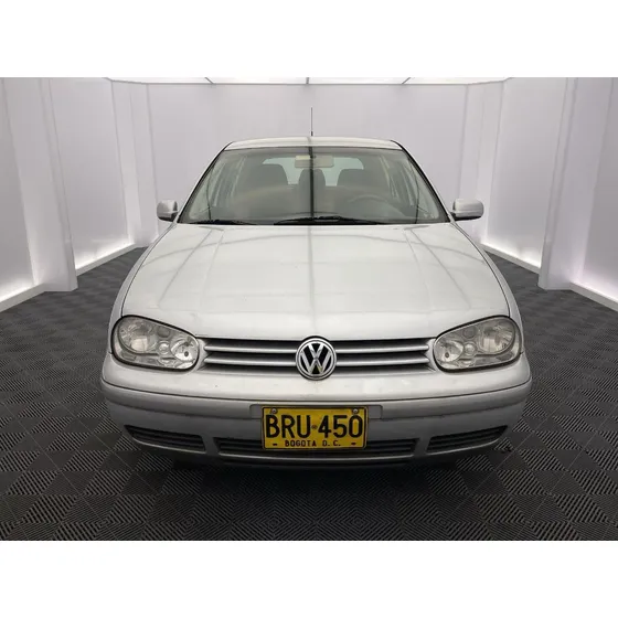 Volkswagen Golf 2.0 Sedan