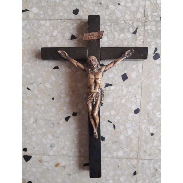 Cristo (jesus) Crusificado Madera 33 Cm (madera Y Cerámica)