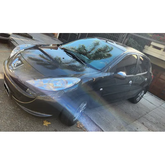 Peugeot 207 1.4 Active 75cv