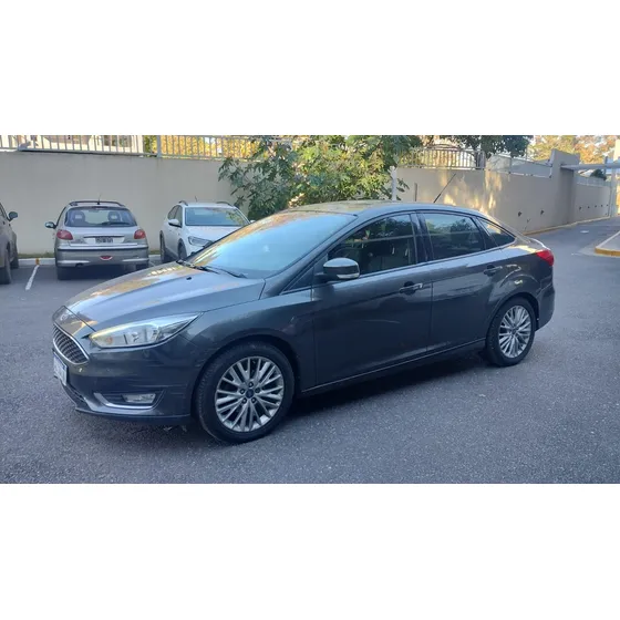 Ford Focus Iii 2.0 Sedan Se Plus Mt