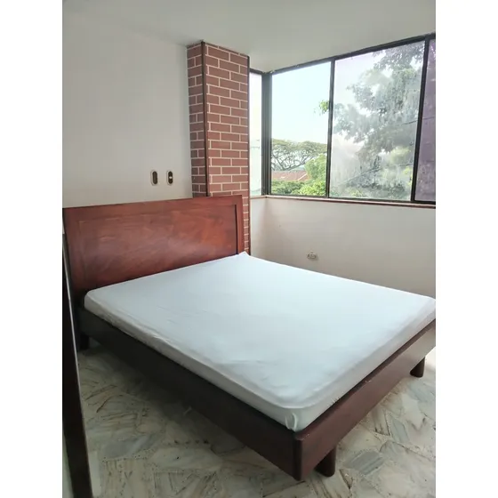 Hermosa Cama De Madera 1.60 X 1.90