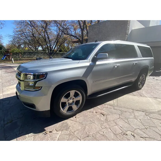 Chevrolet Suburban 5.3 Lt Piel Cubo Mt