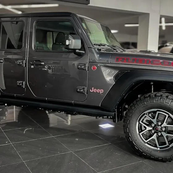 Jeep Wrangler Unlimited 2025 2.0 L Turbo