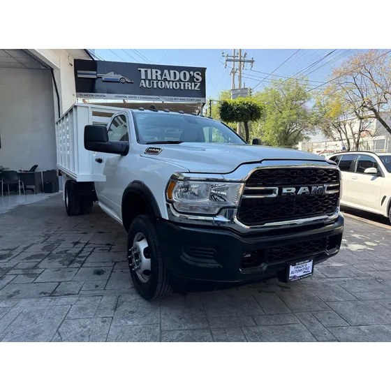 Ram 4000 5.7 Chasis Cabina Pl 4x2 Mt