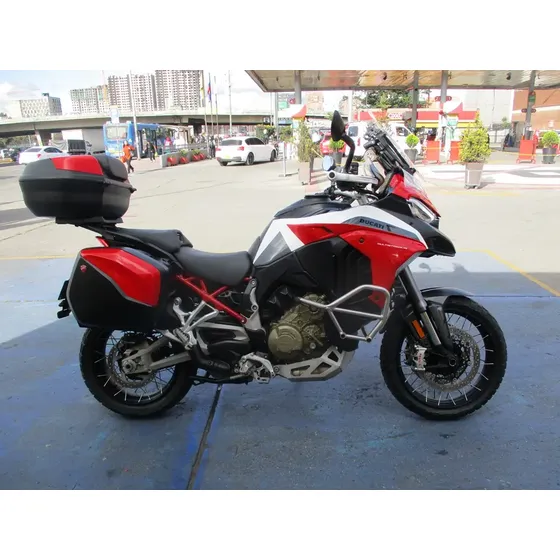 Ducati Multistrada V4 S Tricolor