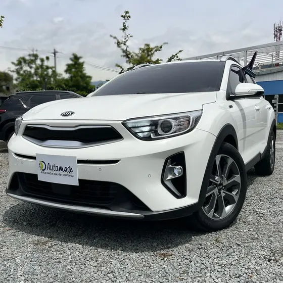 Kia Stonic 2022 1.0 Zenith