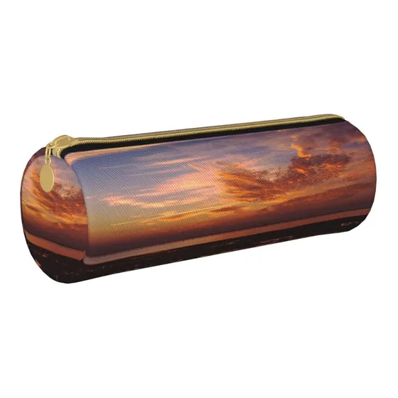 Estuche Cilindrico Cuero Para Lapiz Junto Al Lago Patron