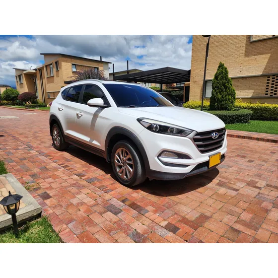 Hyundai Tucson 2.0 Advance