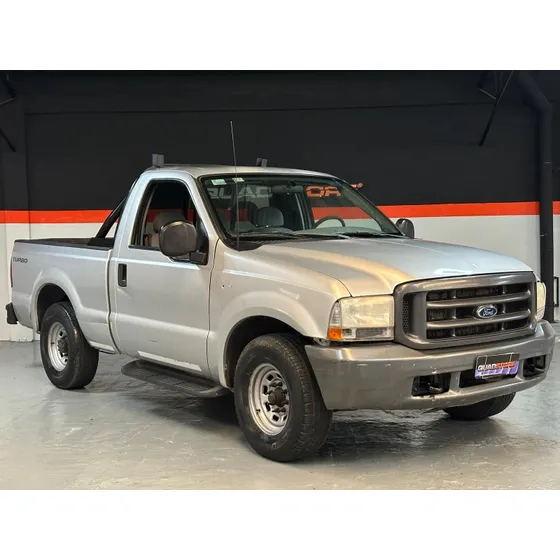 Ford F-100 3.9 Cab. Simple Xl Plus Mp3+4x2