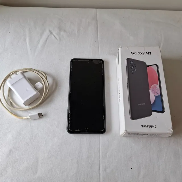 Samsung Galaxy A13 64gb Negro 4gb Ram + Cargador Original Negro